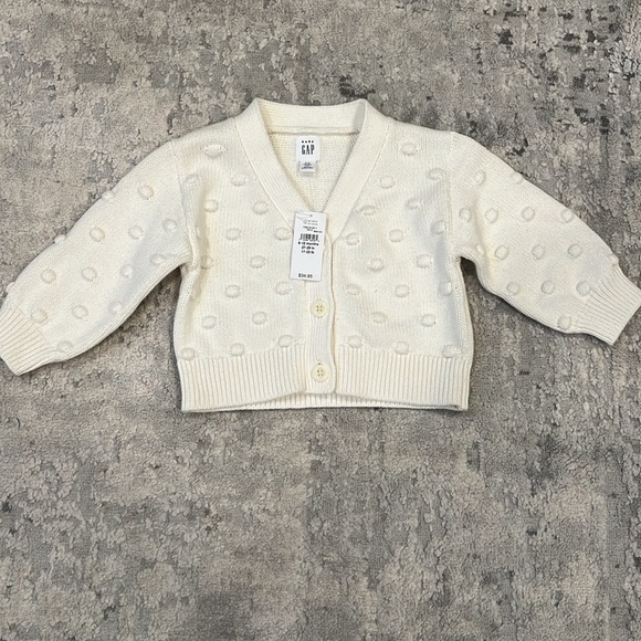 GAP Other - Baby Gap White Knitted Baby Cardigan Brand New Size 6- 12 Months